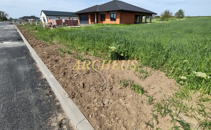 ZNÍŽENÁ CENA Stavebný pozemok Veľké Kostoľany