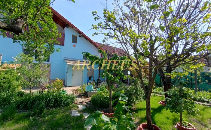 NA PREDAJ 3-IZBOVÝ RODINNÝ DOM s POZEMKOM 294 m2, PIEŠŤANY
