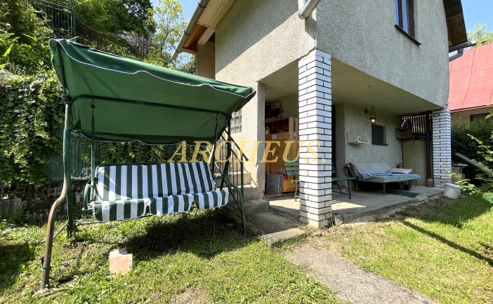 MUROVANÁ ZÁHRADNÁ CHATA, BARDEJOV, RURNÁ