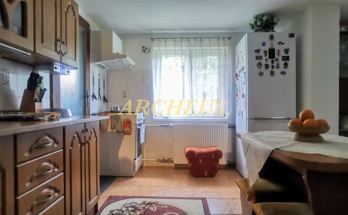 3,5-IZB. VÍKENDOVÝ DOM, POZEMOK 2.900 m2, ZEMPL.TEPLICA