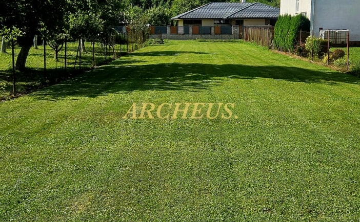 Rovinatý pozemok pre rodinný dom, 770m2, Kochanovce, Humenné