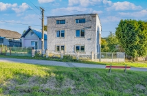NA PREDAJ RODINNÝ DOM, POZEMOK 1372m2, PETKOVCE