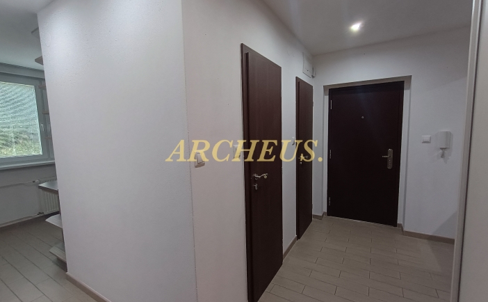 NA PREDAJ 3 IZBOVÝ BYT, 64M2, KALINČIAKOVA ul., SENICA