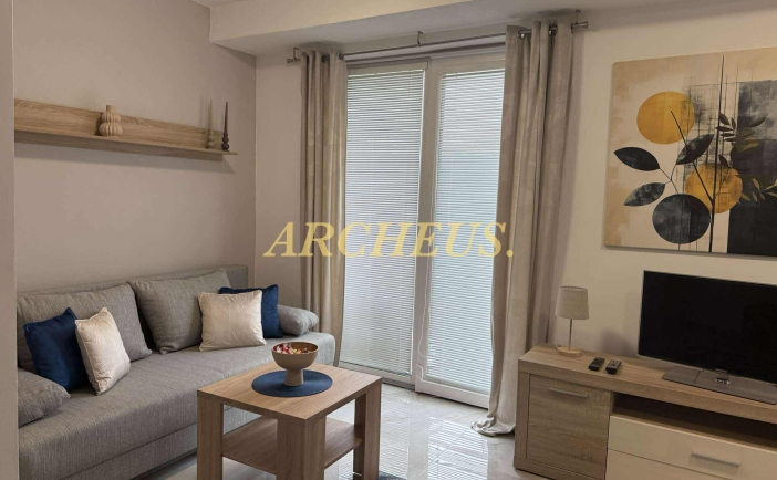 LUXUSNE ZREKONŠTRUOVANÝ 1-IZBOVÝ BYT S BALKÓNOM A PARKOVANÍM