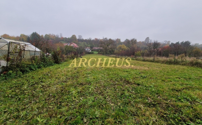 STAVEBNÝ POZEMOK V OBCI SVINICA, 1534 m2, VŠETKY SIETE