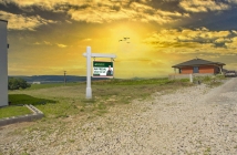 NA PREDAJ POZEMOK NA VÝSTAVBU RD, ZÁBORSKÉ 916M2