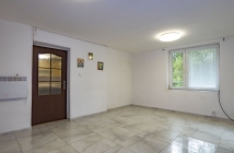 NA PREDAJ, RODINNÝ DOM, PETROVANY