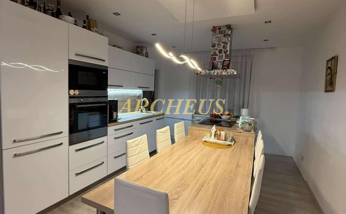 ZREKONŠTRUOVANÝ BYT, KTORÝ MÁ ŠTÝL - DOBRIANSKEHO, HUMENNÉ