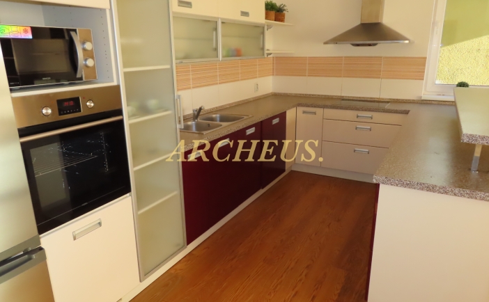 Trojizbový byt s garážovým státím- Banská Bystrica, centrum