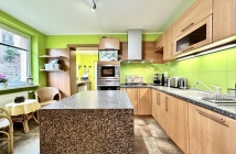 RODINNÝ DOM, POZEMOK 506 m2, TERASA, GARÁŽ, ŠIDLOVEC, PREŠOV