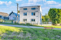ZNÍŽENÁ CENA NA PREDAJ RODINNÝ DOM, POZEMOK 1372m2, PETKOVCE