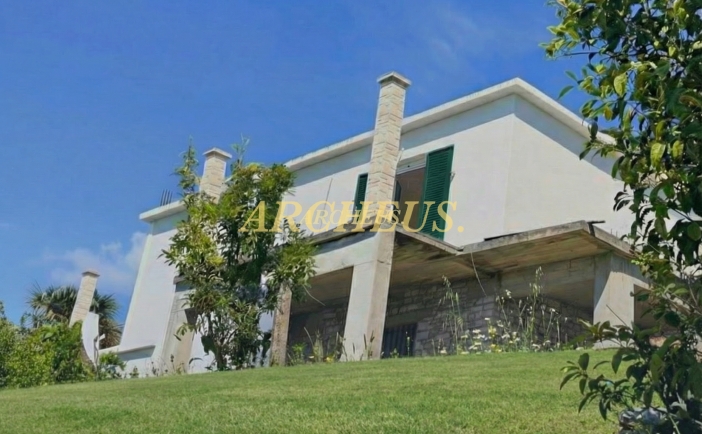 Exkluzívna vila s veľkým pozemkom, 170 m², Ksamil, Albánsko