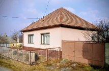 Rodinný dom na veľkorysom pozemku v obci Pernek