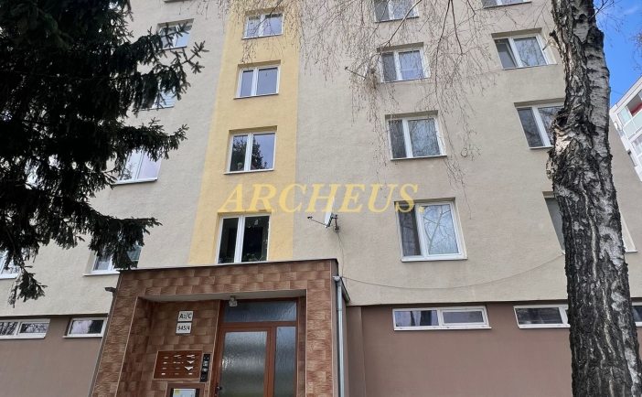 PRIESTRANNÝ 4 IZBOVÝ BYT o výmere 81m² v SOBRANCIACH