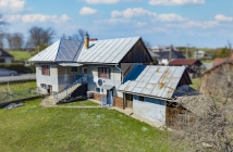 NA PREDAJ RODINNÝ DOM, POZEMOK 893 m2, MLYNÁROVCE