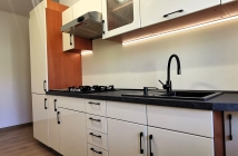 TEHLOVÝ 2-IZB.BYT CENTRUM TREBIŠOVA + BALKÓN + PIVNICA 68 m2