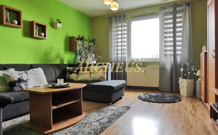 Väčší 3-izbový byt na predaj, SNP, SEČOVCE ***73,89 m2***