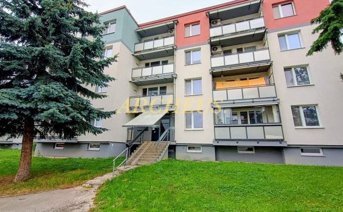 NA PRENÁJOM 4-IZB. BYT, BREZOVÁ p. BRADLOM, UL. 7. APRÍLA