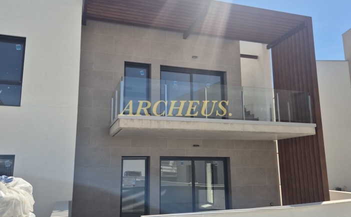 4-izbový apartmán pri mori, 90 + 99 m², Cambrils, Španielsko