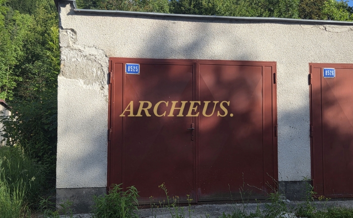 Garáž na ulici Viestova