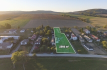 NA PREDAJ RODINNÝ DOM, POZEMOK 2566 m2, OKRÚHLE