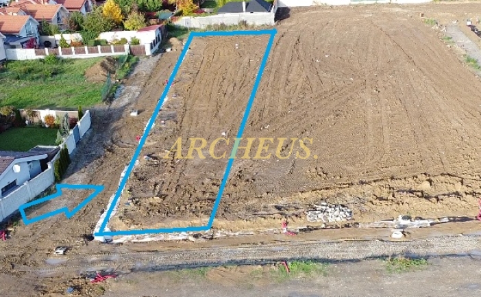 POZEMOK PRE DEVELOPERA - 7 STAVEBNÝCH PARCIEL - GROT - KE