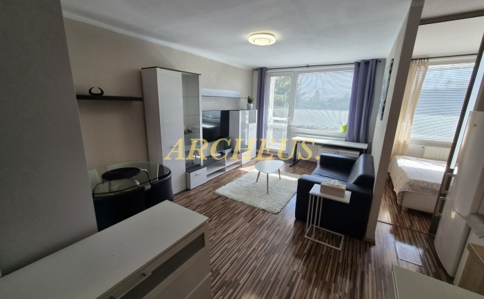 PRENÁJOM - ZARIADENÝ 1,5 IZBOVÝ BYT - MAUREROVA - KOŠICE