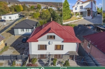NA PREDAJ RODINNÝ DOM, POZEMOK 2065 m2, ZÁMUTOV