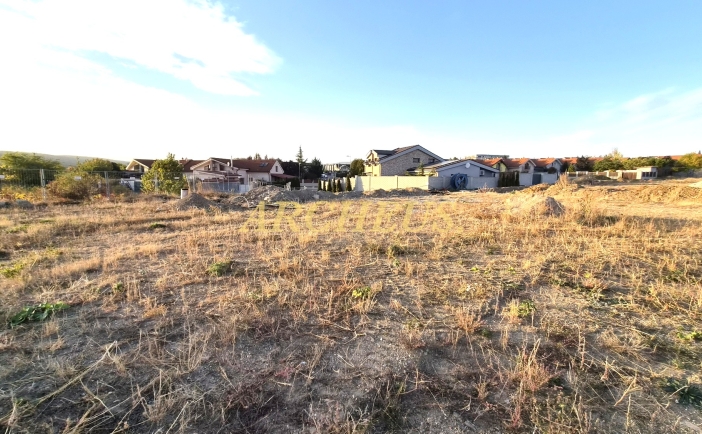 STAVEBNÝ POZEMOK - 711 m2 - GROT - KOŠICE - ZÁPAD